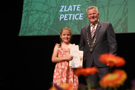 ZLATE PETICE 34 FOTO LJUBO VUKELIČ